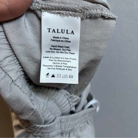 Talula Aritzia Tabata Strapless Jumpsuit Sz XXS - Picture 4 of 12